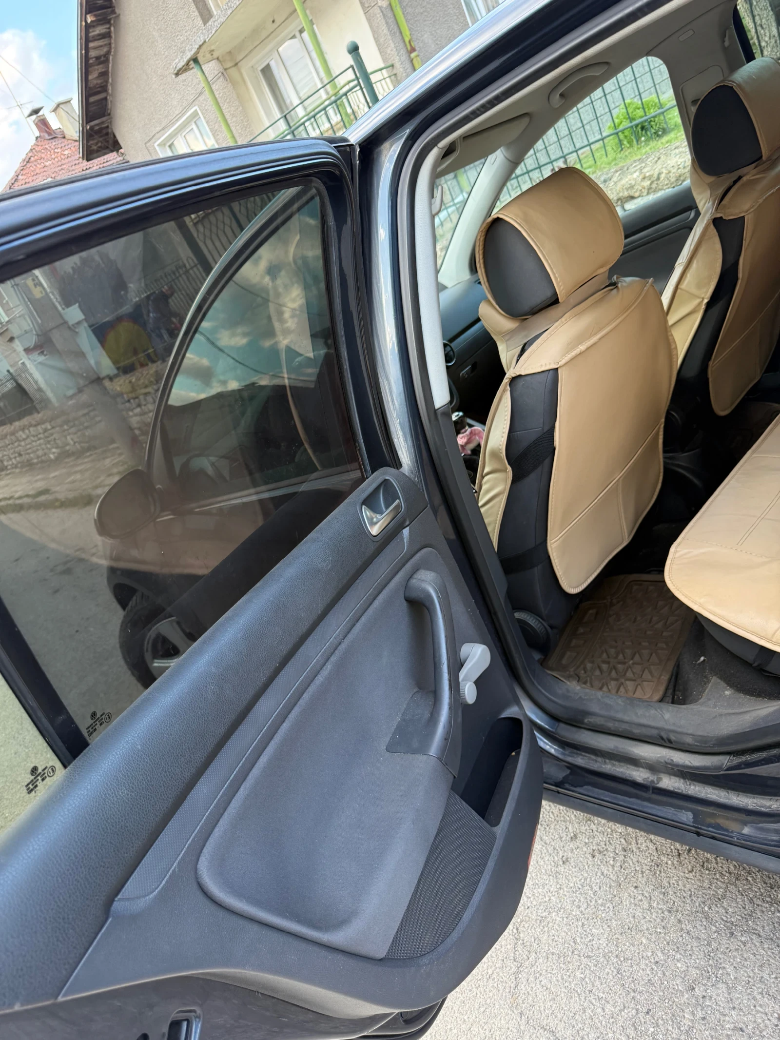 VW Golf, снимка 14 - Автомобили и джипове - 54230111