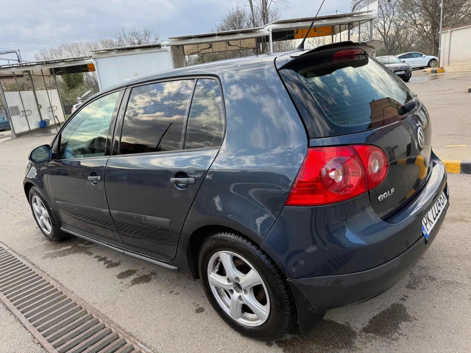 VW Golf, снимка 7 - Автомобили и джипове - 54230111