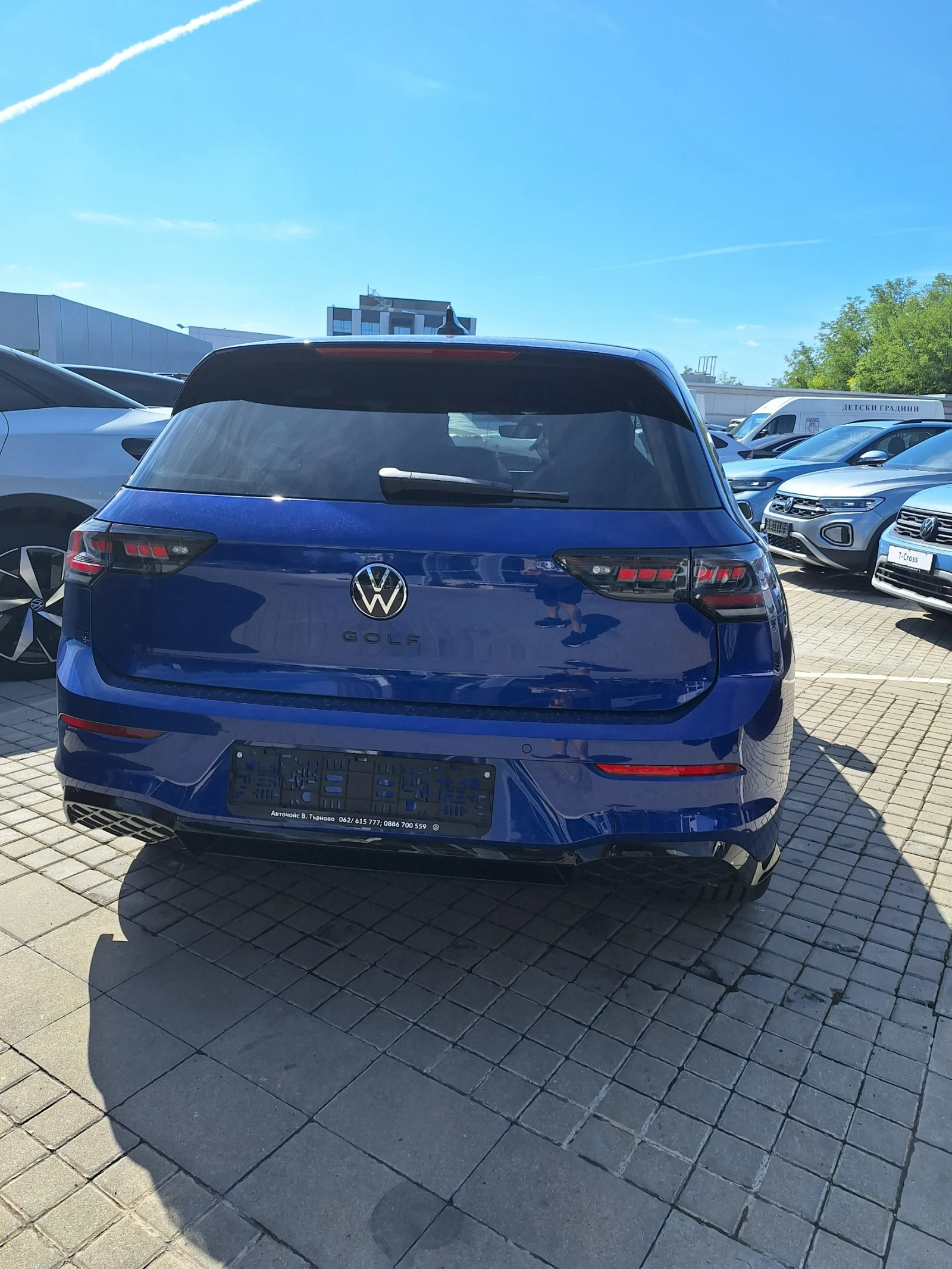 VW Golf 8.5 R-Line Plus* Sport TDI/ Black optic/NEW Гаран , снимка 3 - Автомобили и джипове - 54353131