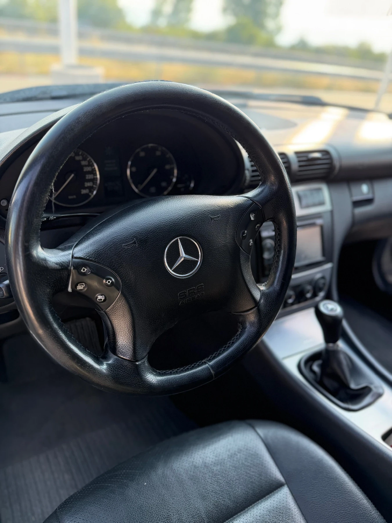 Mercedes-Benz C 200, снимка 8 - Автомобили и джипове - 54433469