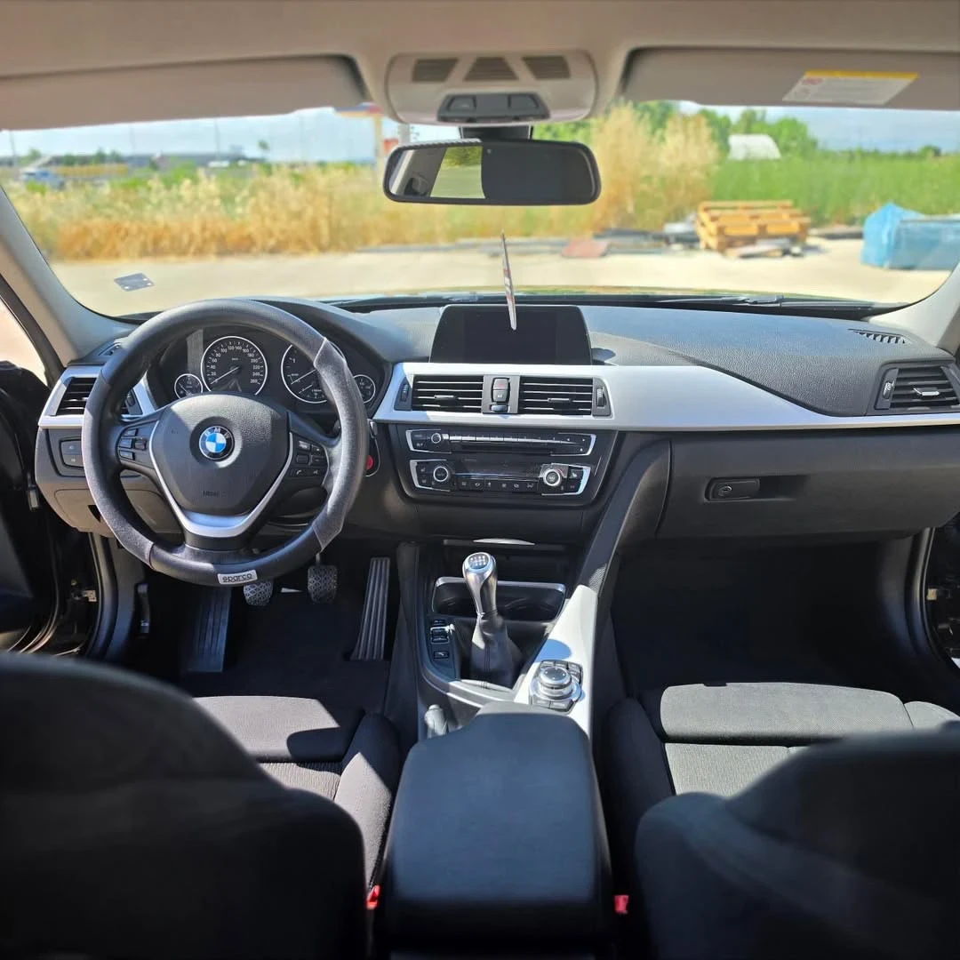 BMW 320, снимка 12 - Автомобили и джипове - 55349141