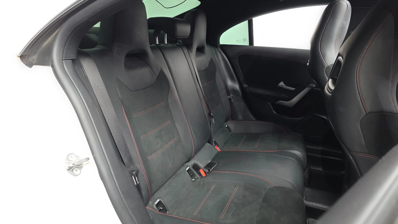 Mercedes-Benz CLA 250 AMG line//Подгрев/АМБИЕНТНО ОСВЕТЛЕНИЕ/, снимка 10 - Автомобили и джипове - 55445780