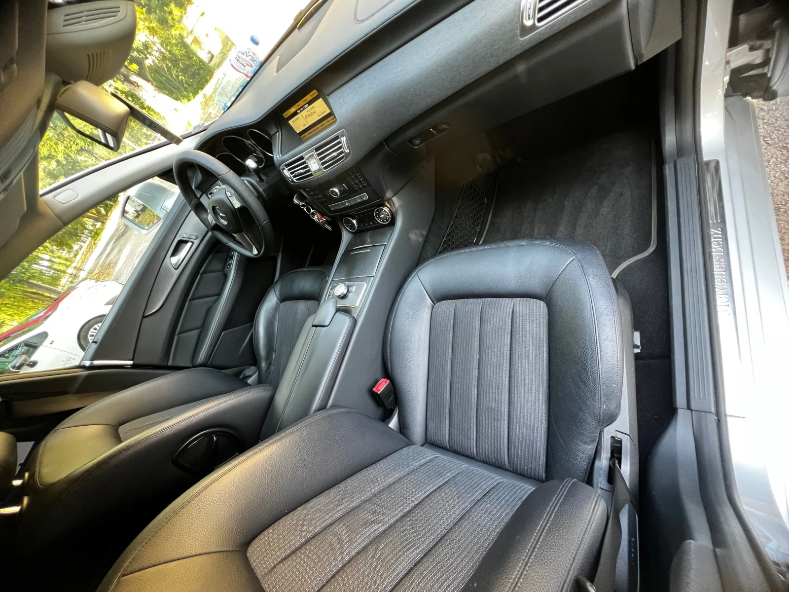 Mercedes-Benz CLS 350 CLS350CDI, снимка 10 - Автомобили и джипове - 55824359
