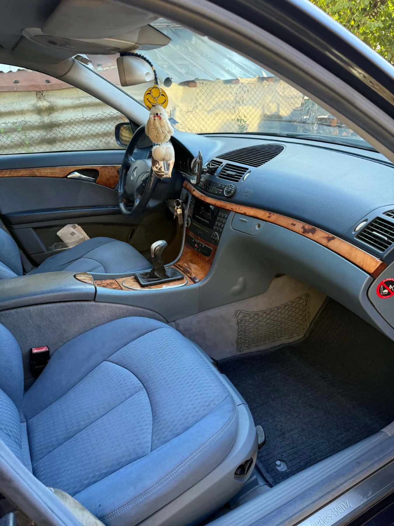 Mercedes-Benz E 270, снимка 7 - Автомобили и джипове - 56167280