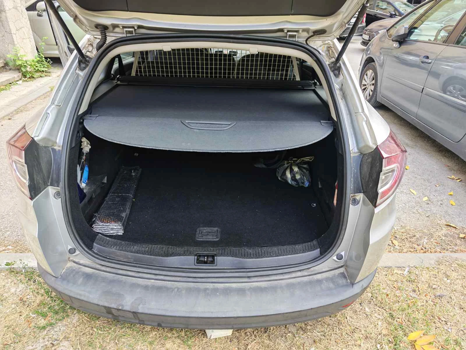 Renault Megane, снимка 9 - Автомобили и джипове - 56225667