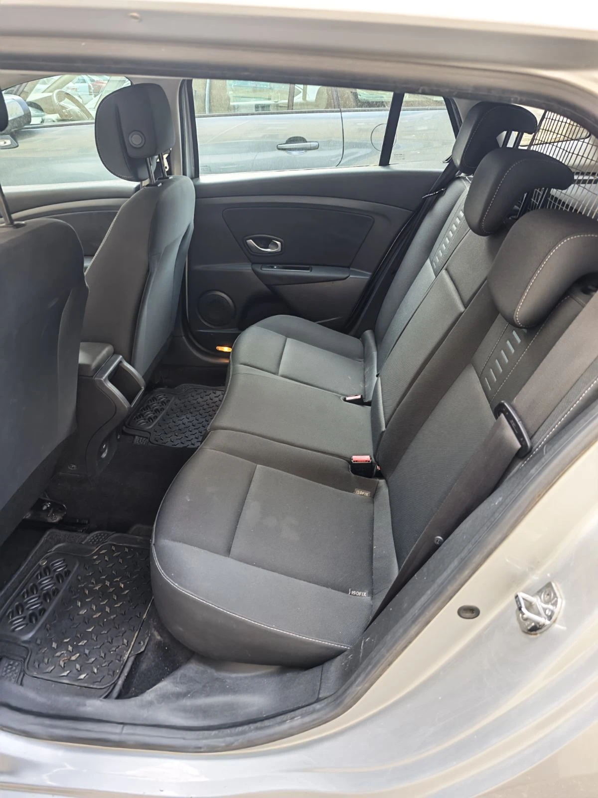 Renault Megane, снимка 8 - Автомобили и джипове - 56225667