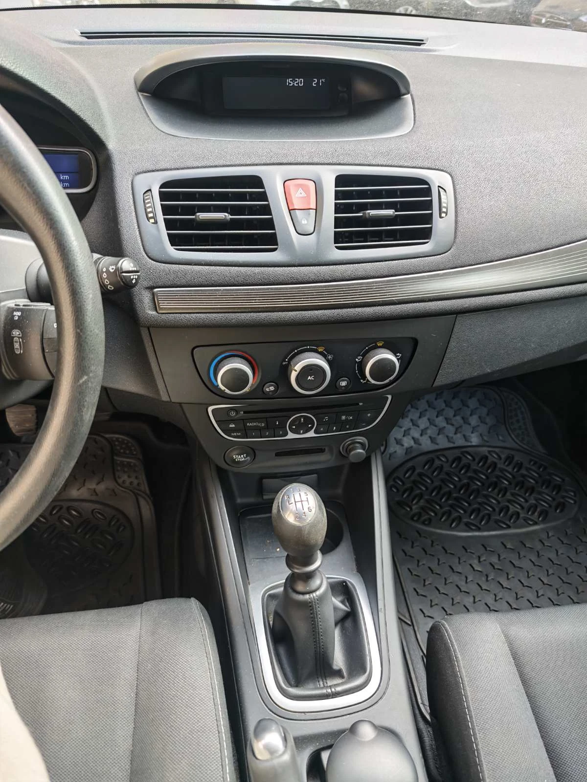 Renault Megane, снимка 6 - Автомобили и джипове - 56225667