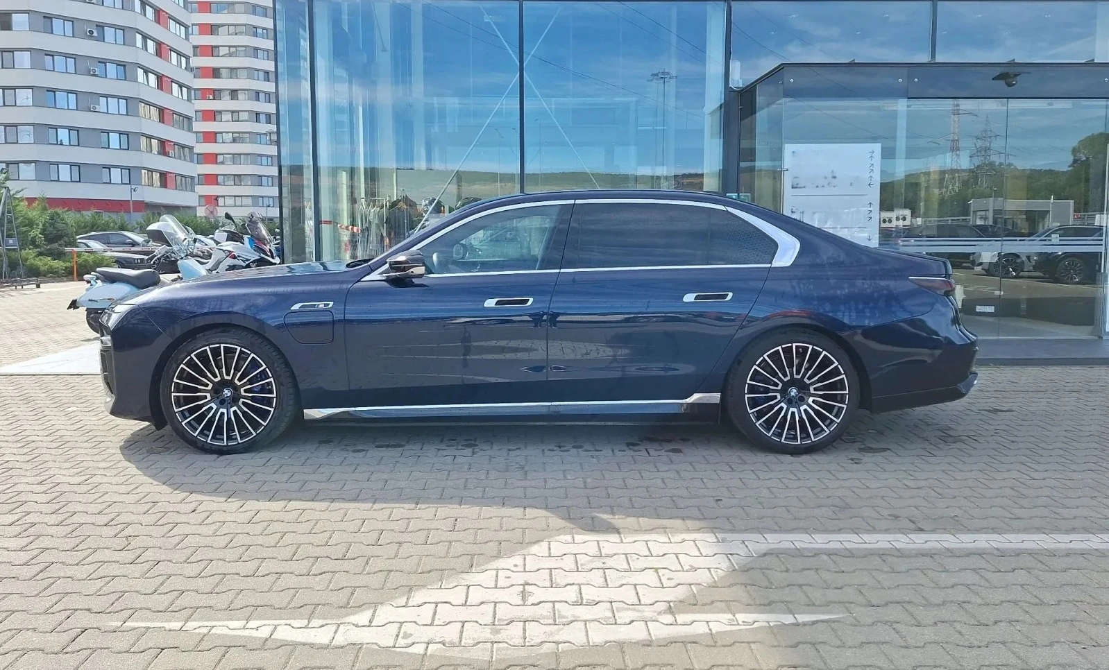 BMW 760 e xDrive Plug-in Hybrid ������ 1.0- 1.5�. �� 100�� | Mobile.bg � ����������� 2