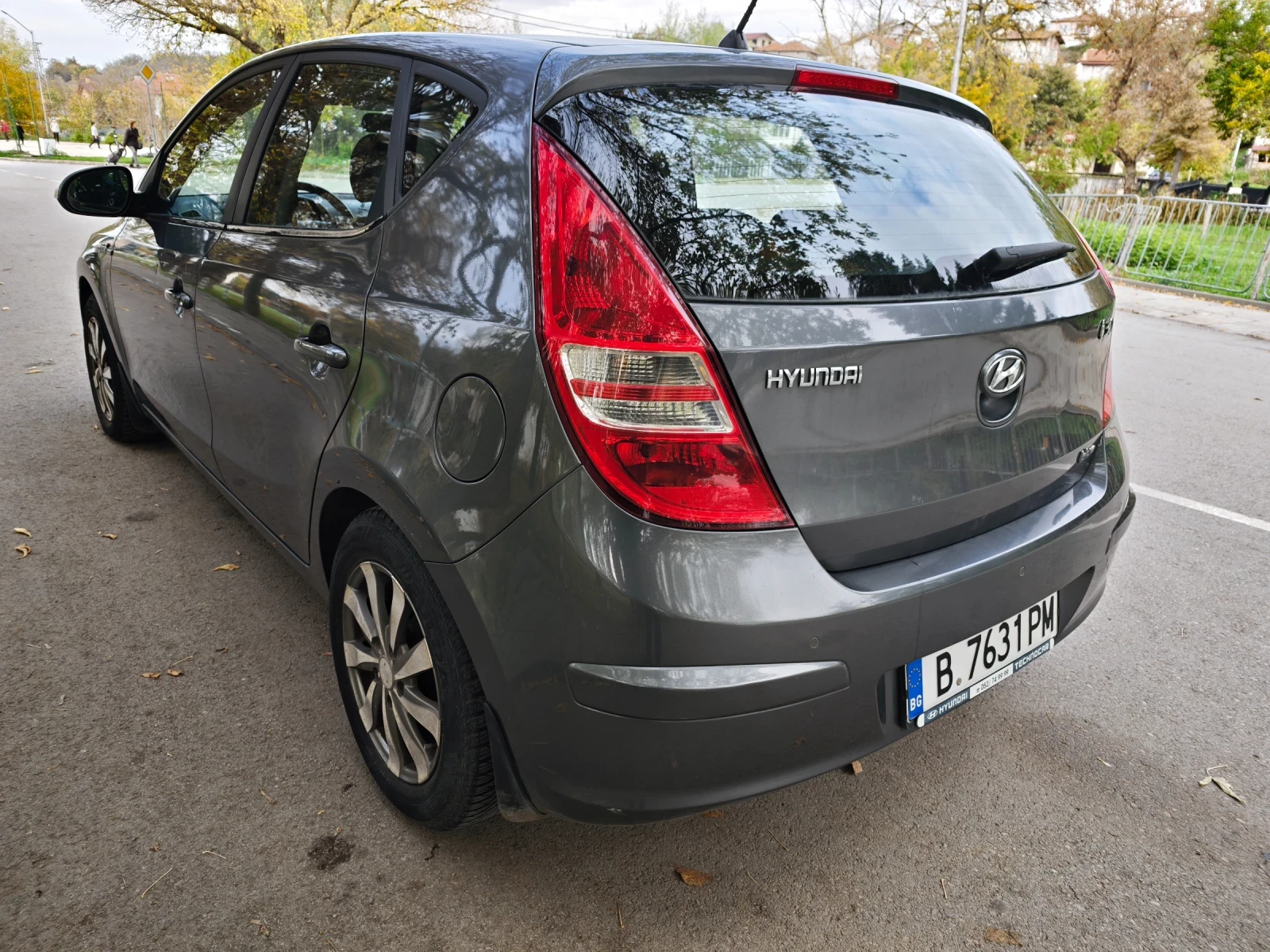 Hyundai I30 1.6i, снимка 3 - Автомобили и джипове - 56748088
