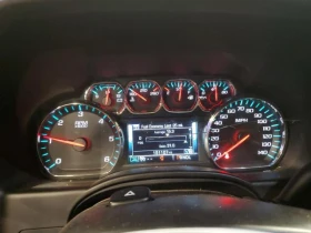 Chevrolet Suburban 5.3L 8 4x4 w/Rear Wheel Drv, снимка 10