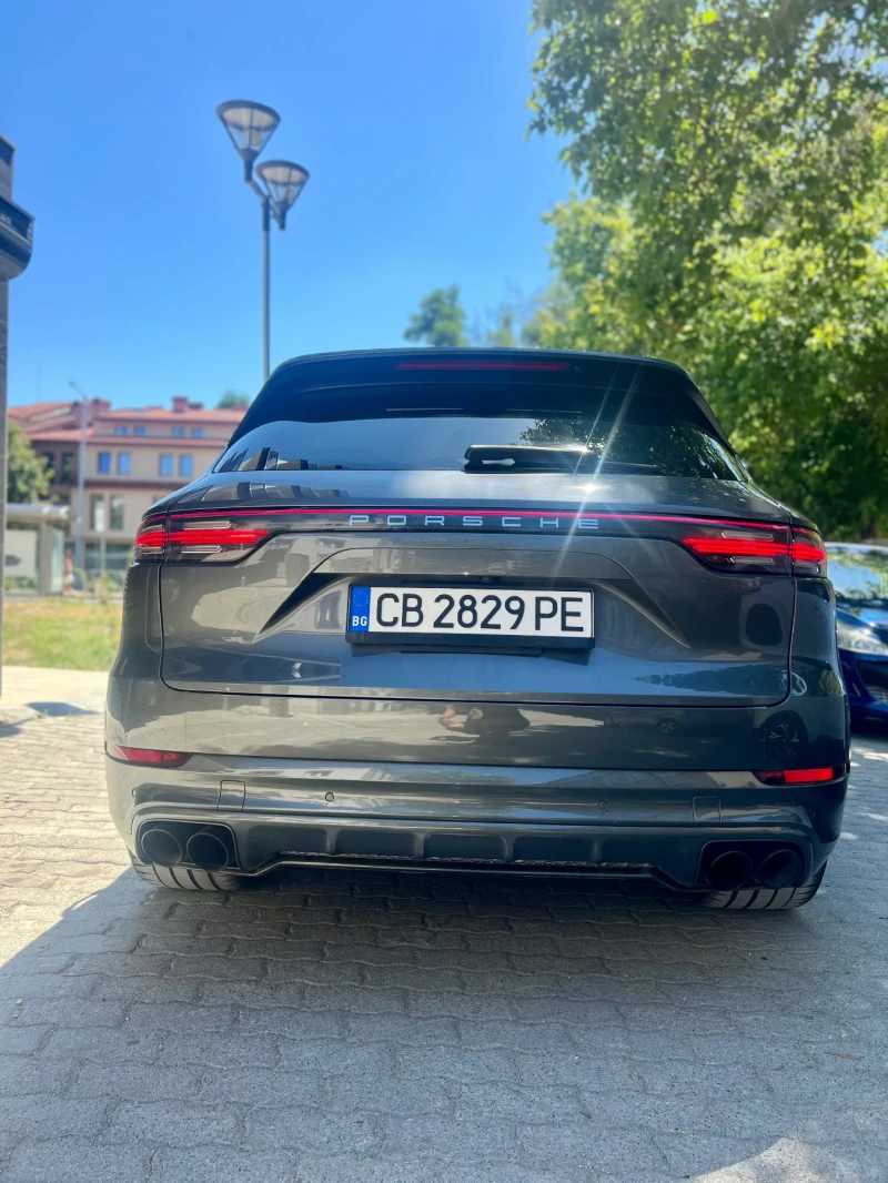 Porsche Cayenne Gts sport design full vacum panorama matrix lizing, снимка 11 - Автомобили и джипове - 52077765