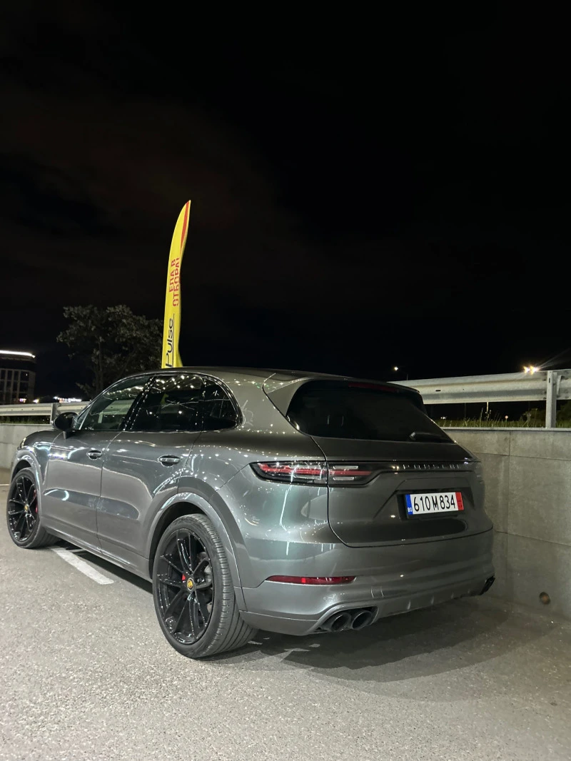 Porsche Cayenne Gts sport design full vacum panorama matrix lizing, снимка 3 - Автомобили и джипове - 46994311