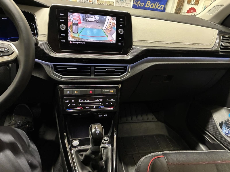 VW T-Cross Фейслифт, снимка 12 - Автомобили и джипове - 52892826