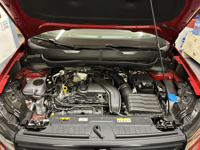 VW T-Cross Фейслифт, снимка 13 - Автомобили и джипове - 52892826