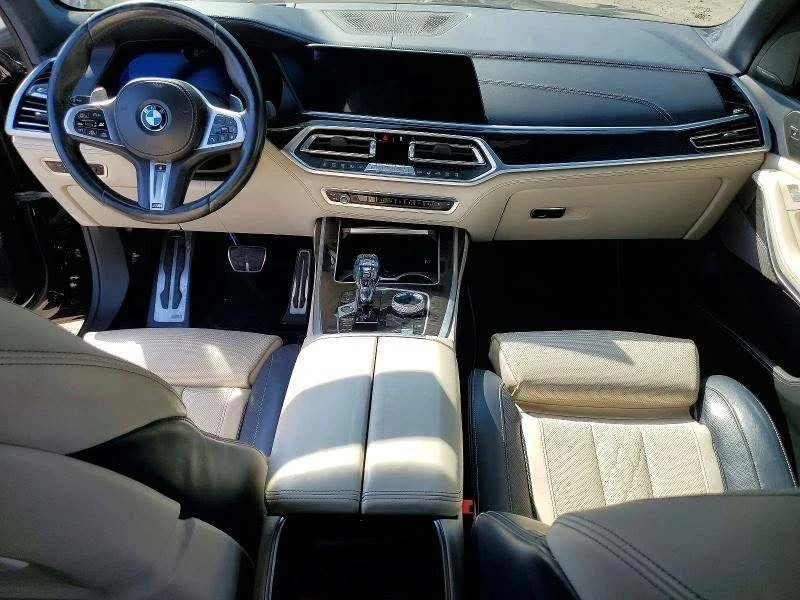 BMW X7 M-Pack* B58* Панорама* Digital, снимка 7 - Автомобили и джипове - 54284886