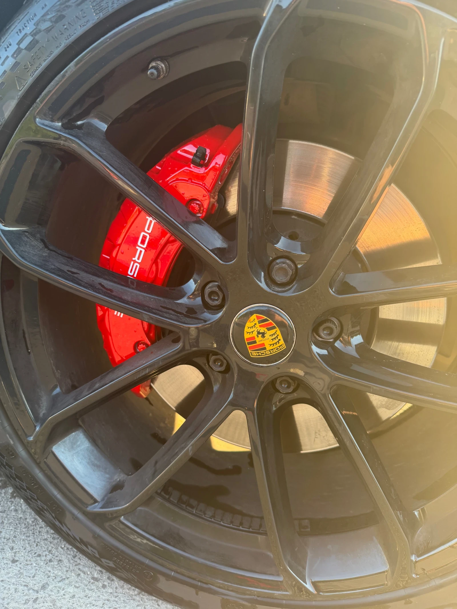 Porsche Cayenne Gts sport design full vacum panorama matrix lizing, снимка 16 - Автомобили и джипове - 53103686