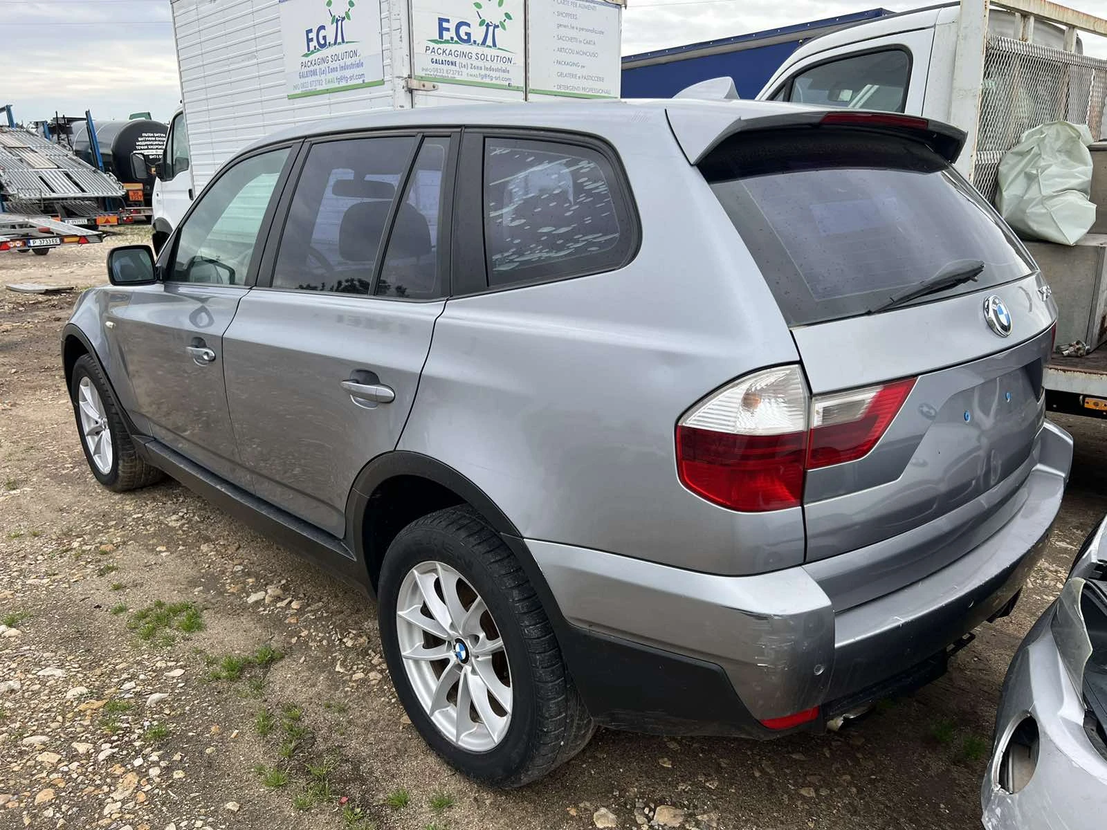 BMW X3  2.0D Avtomamik - изображение 2