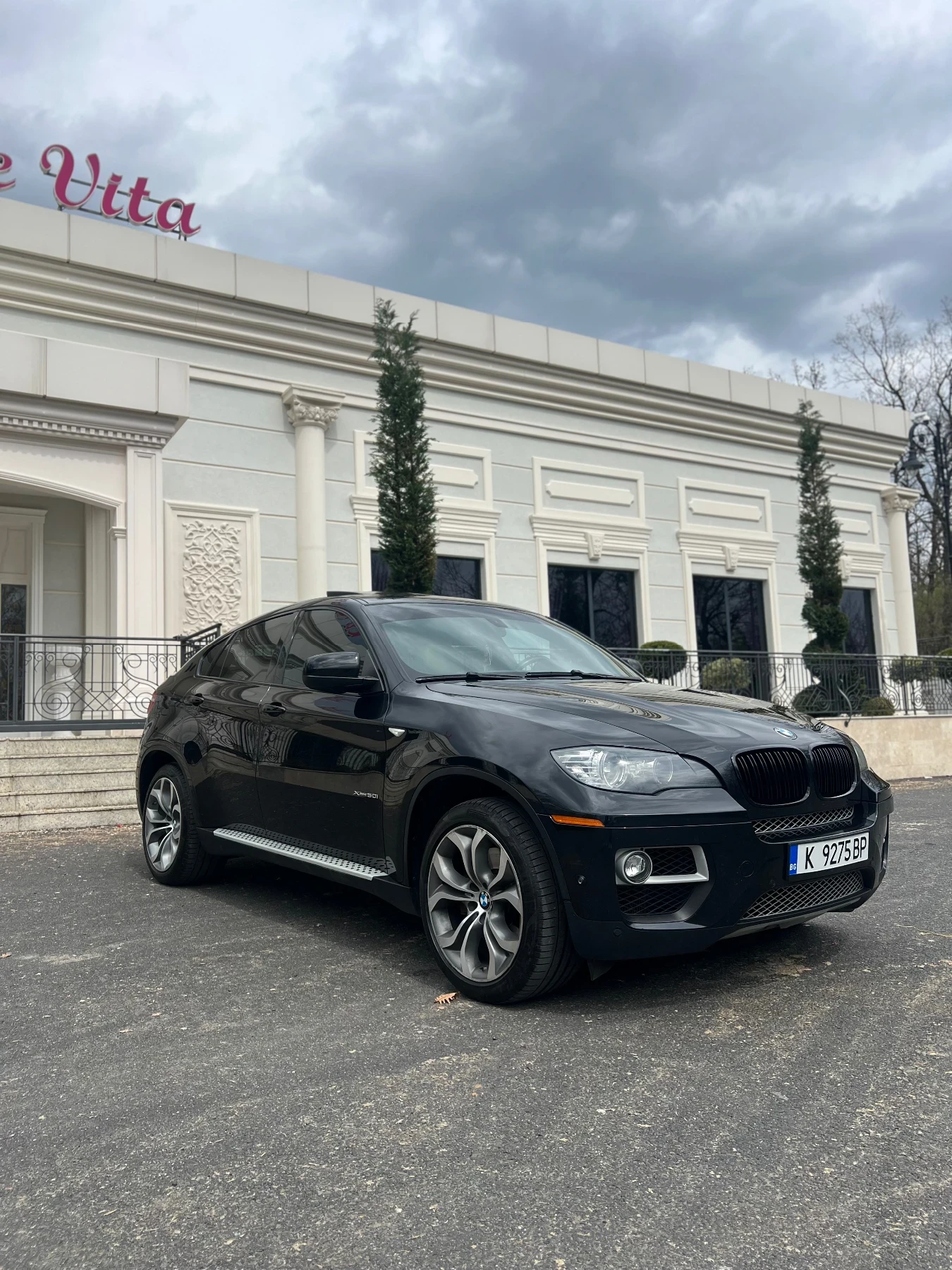 BMW X6 50i - изображение 2