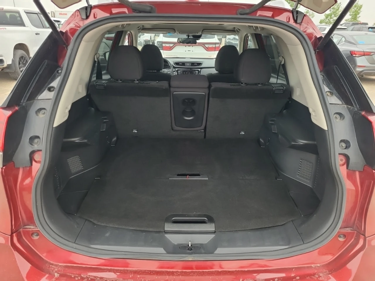 Nissan Rogue CARFAX* АВТОФИНАНСИРАНЕ* БЕЗ ПЪРВОНАЧАЛНА ВНОСКА*  - изображение 6