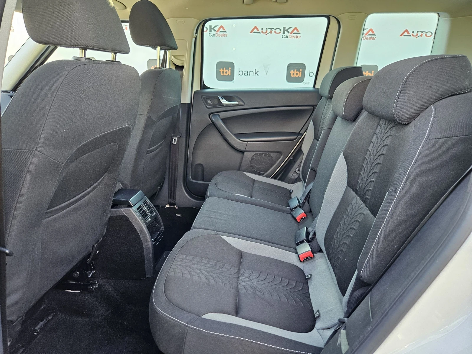 Skoda Yeti 2.0TDI-110кс= 4х4= 6СК= ADVENTURE= NAVI= ПАНОРАМА  - изображение 9