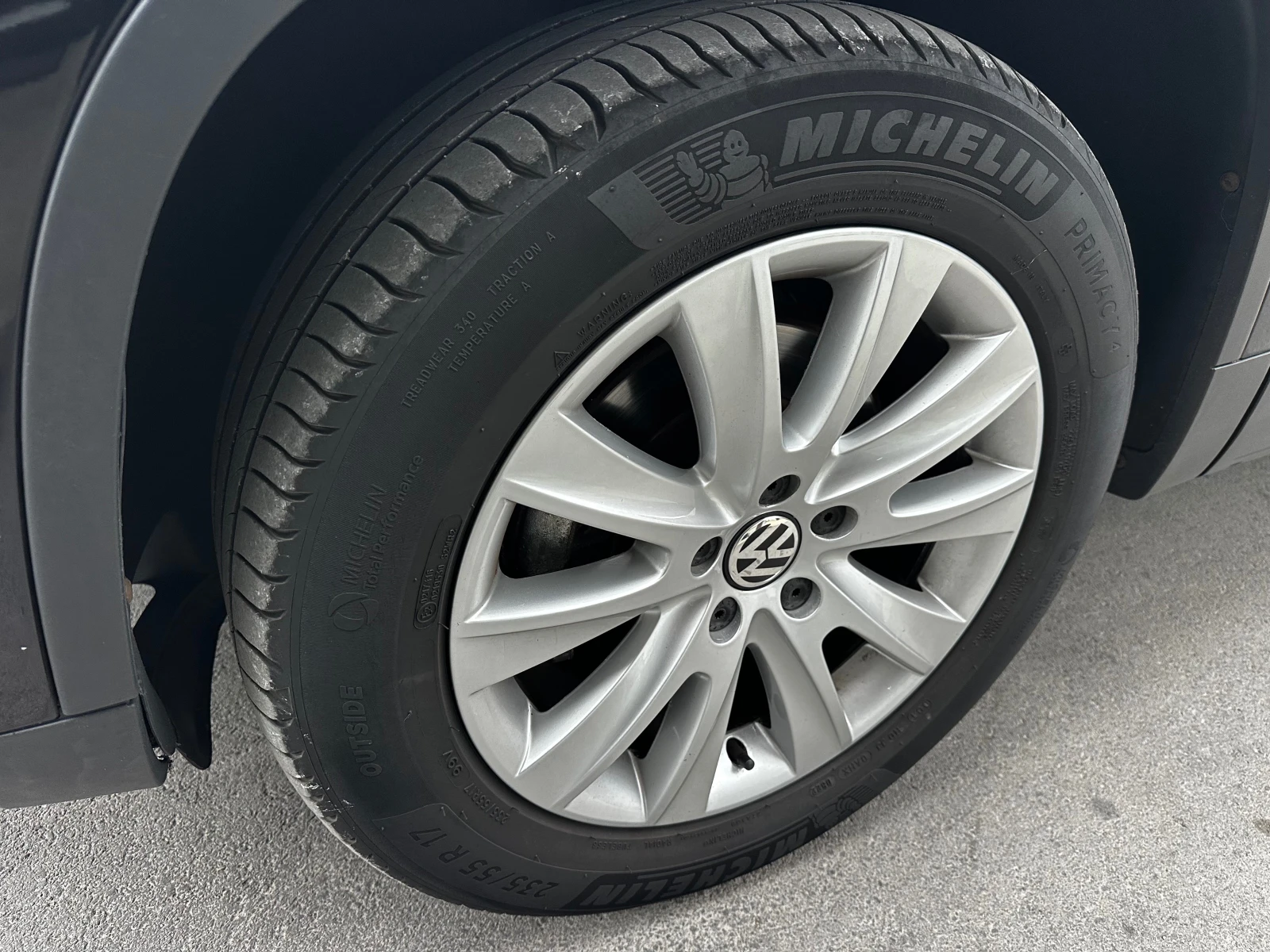 VW Tiguan 2.0TDI 140к.с 4x4 DSG - изображение 5