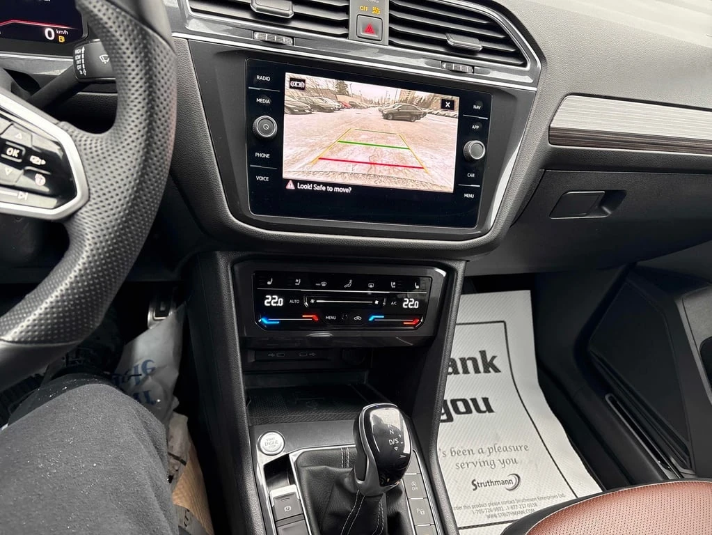 VW Tiguan * Highline R Line * CARFAX * БЕЗ ПЪРВОНАЧАЛНА ВНОС - изображение 9