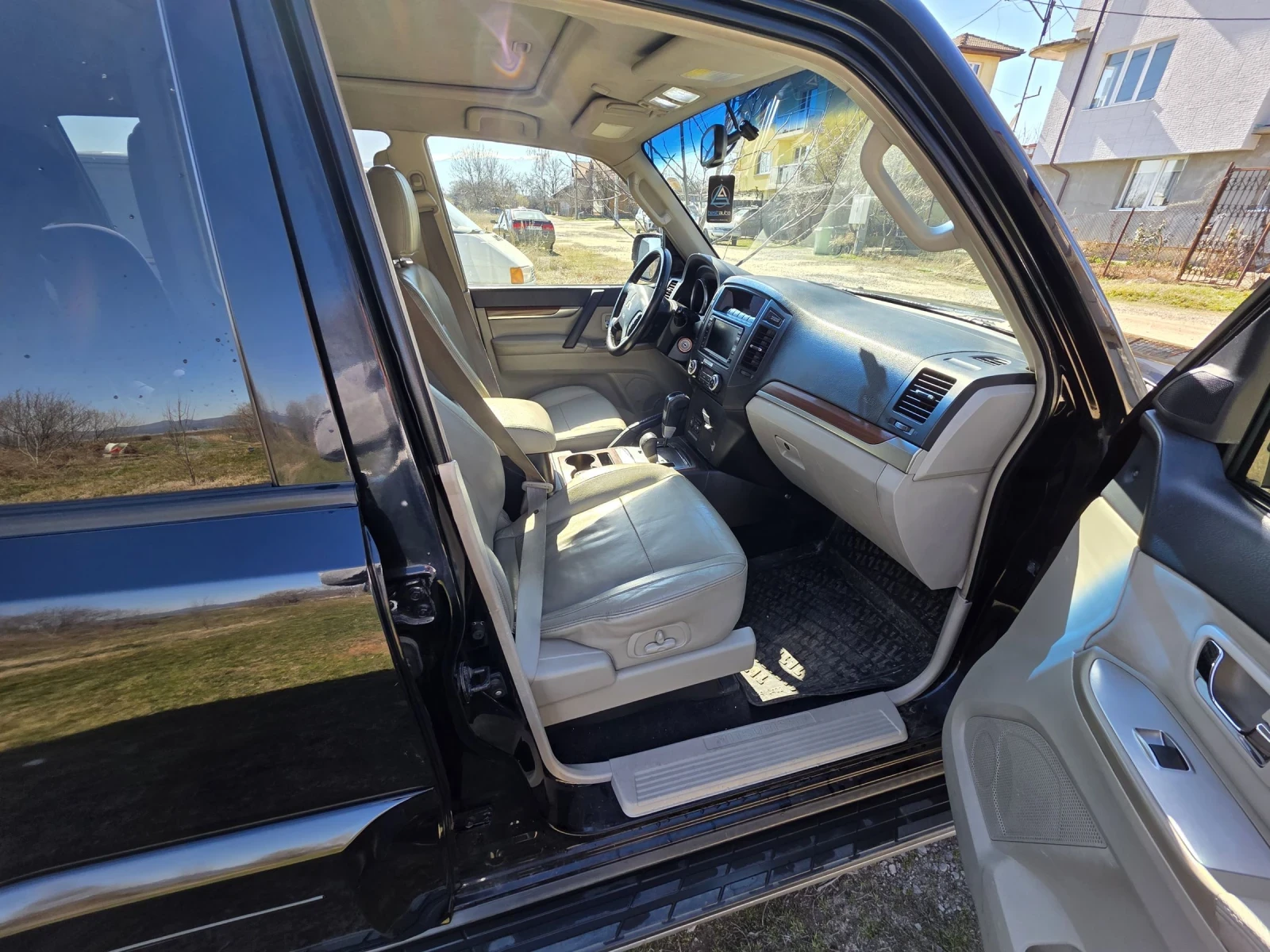 Mitsubishi Pajero RALLI ART, снимка 6 - Автомобили и джипове - 54482761