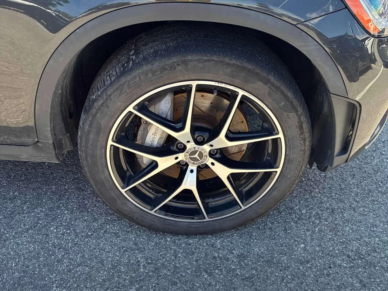 Mercedes-Benz GLC 300 4MATIC* DISTRONIC* PANORAMA* ДИГИТАЛНО ТАБЛО* , снимка 7 - Автомобили и джипове - 54755863