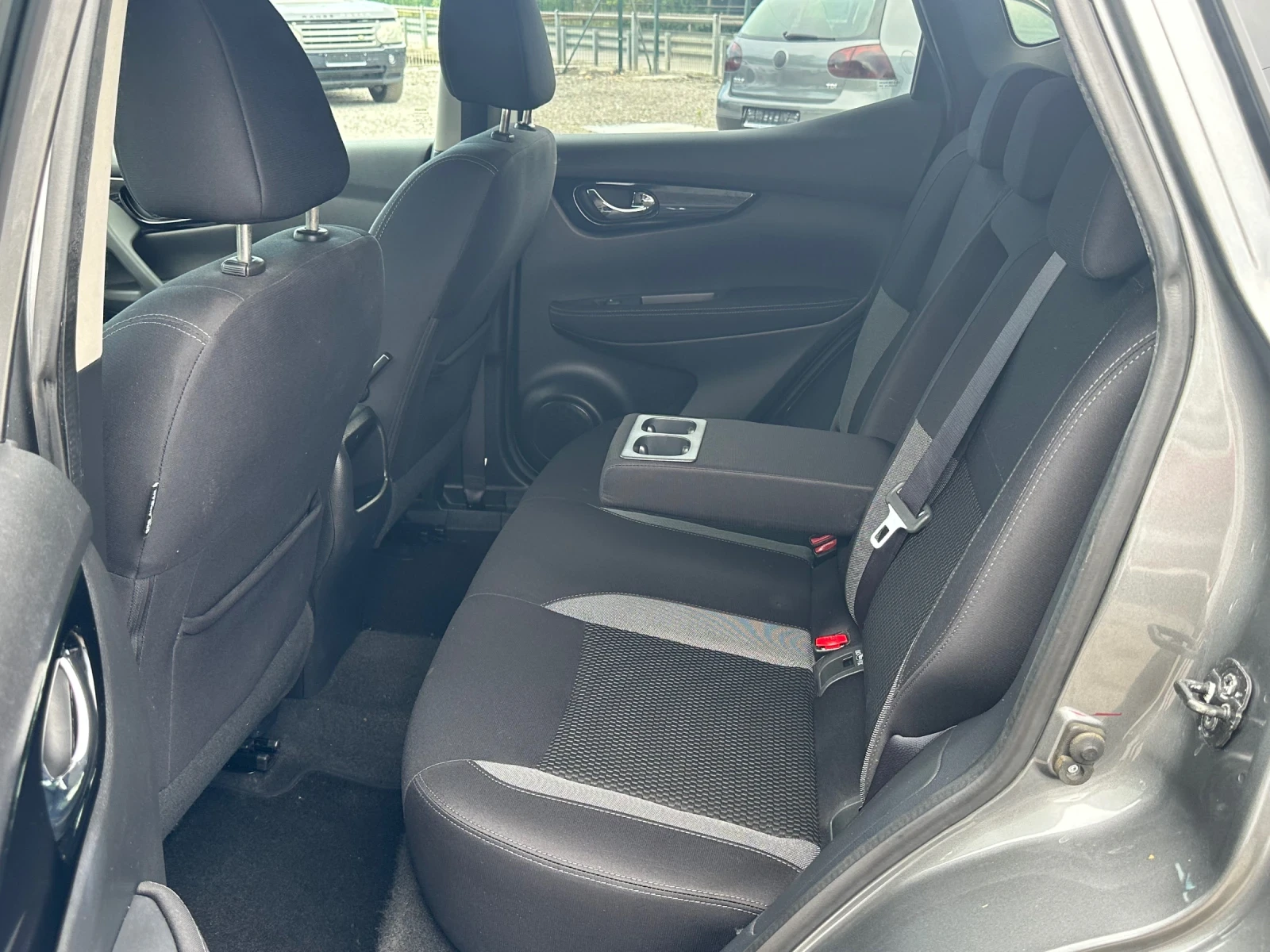 Nissan Qashqai 1.5DCI-ACENTA-FACELIFT-NAVI-LED-CAMERA, снимка 13 - Автомобили и джипове - 54878136