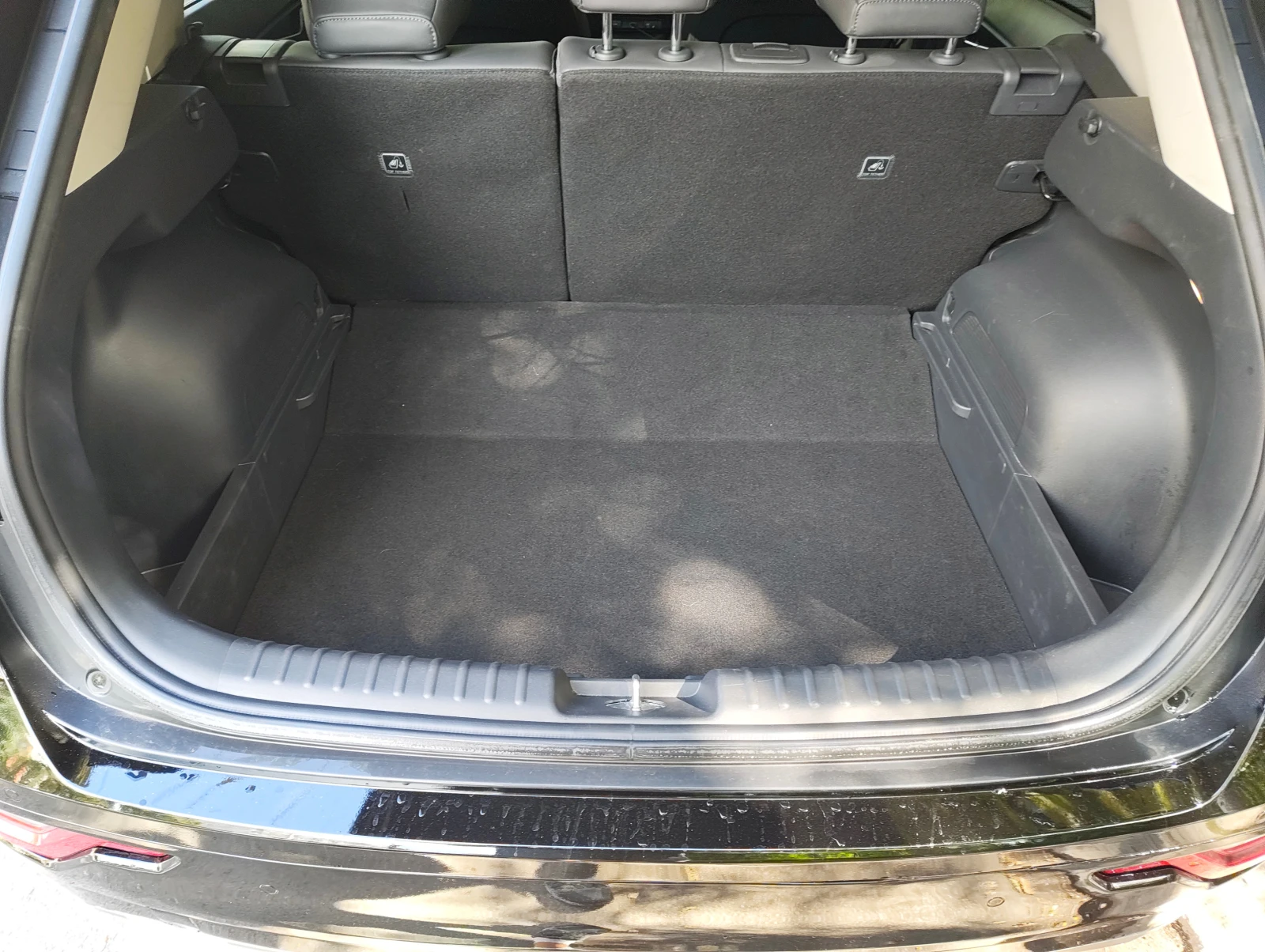 Kia Niro 65KWh* V2L* EXECUTIVE LINE* Tермопомпа* , снимка 15 - Автомобили и джипове - 55039130