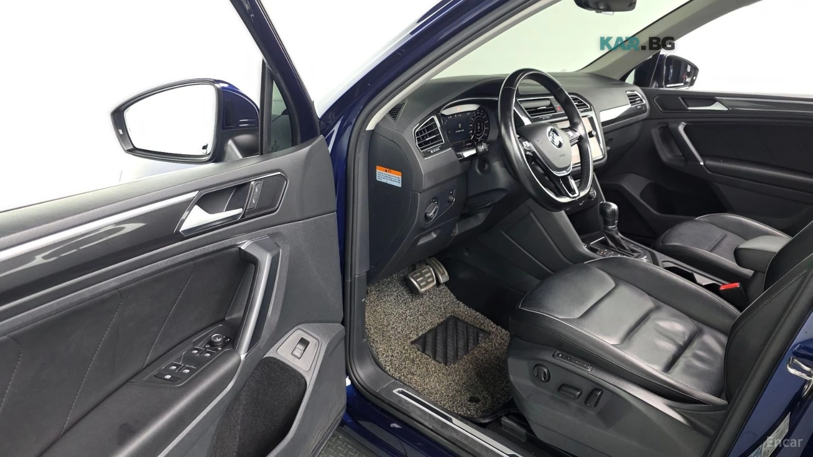 VW Tiguan 2.0TDI* 4MOTION* 360* PANO* ПОДГРЕВ* HUD* КОЖА* , снимка 9 - Автомобили и джипове - 55233112