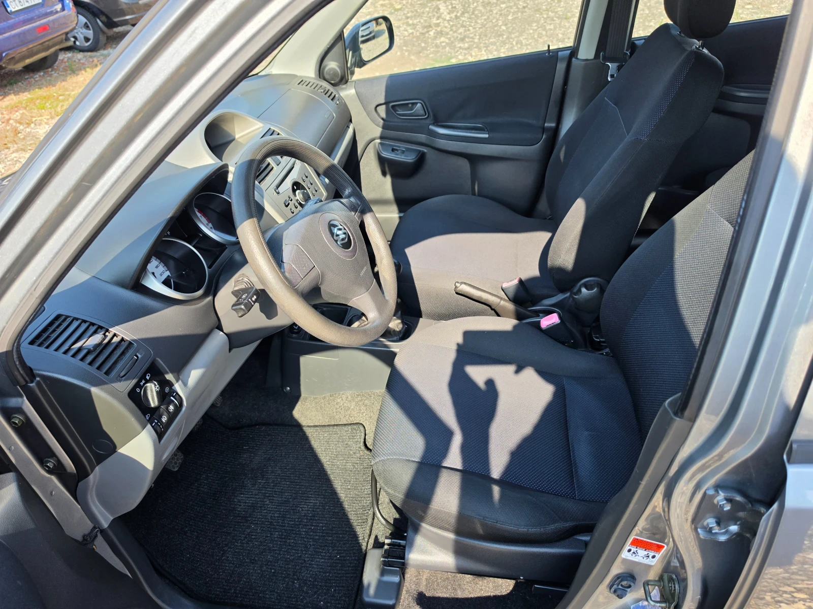 Suzuki Ignis 1.3 i, снимка 11 - Автомобили и джипове - 55568952