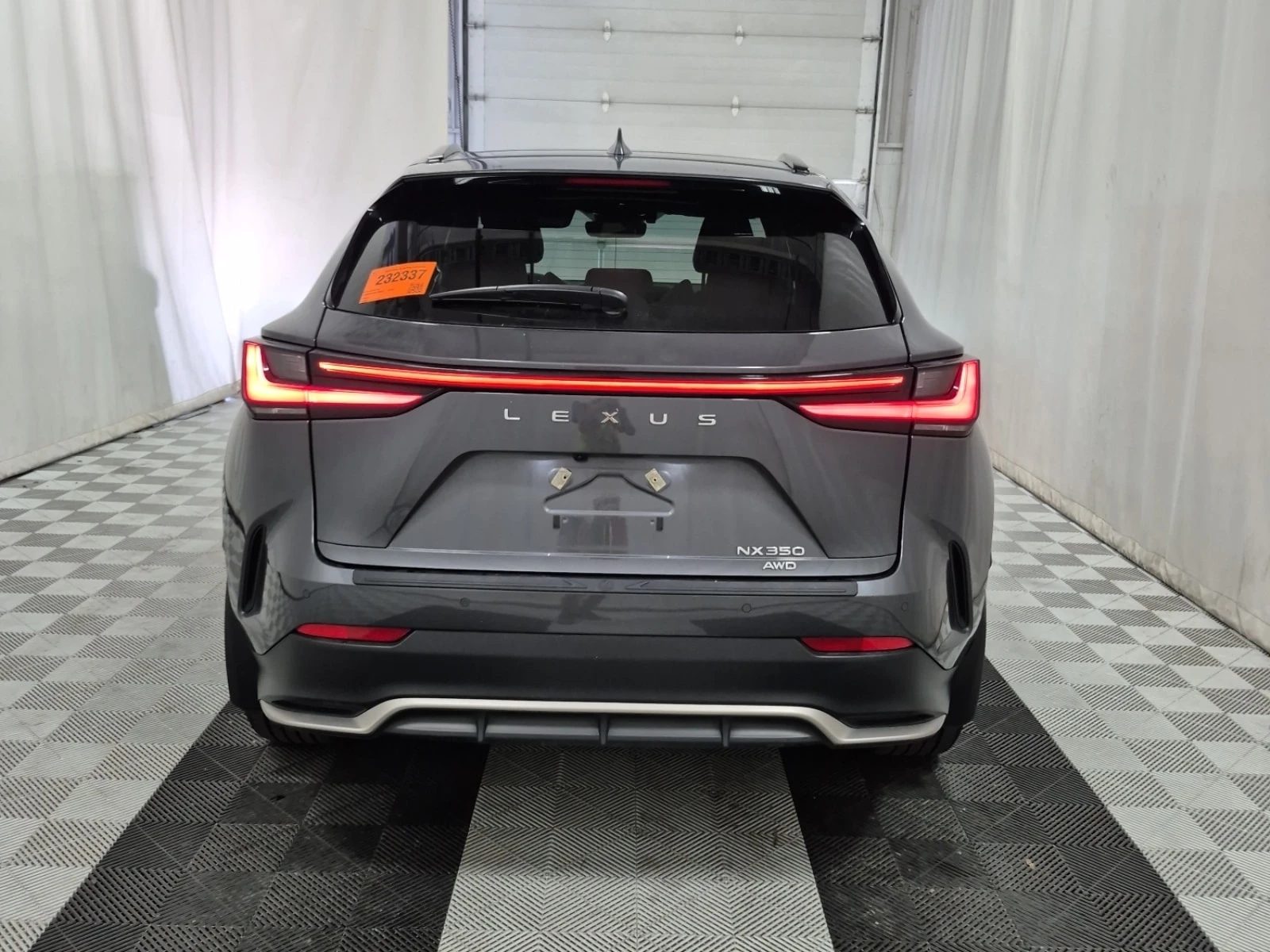 Lexus NX  350 2.4L F-SPORT / CARFAX / ОБДУХВАНЕ / АВТОКРЕДИ, снимка 5 - Автомобили и джипове - 56002119