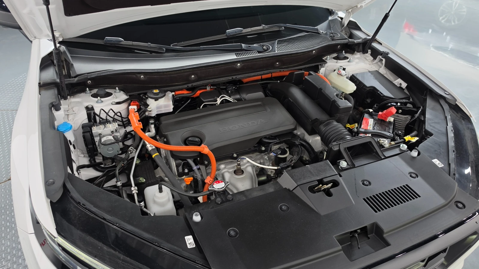 Honda Cr-v Hybrid Touring 2WD, снимка 5 - Автомобили и джипове - 56137114