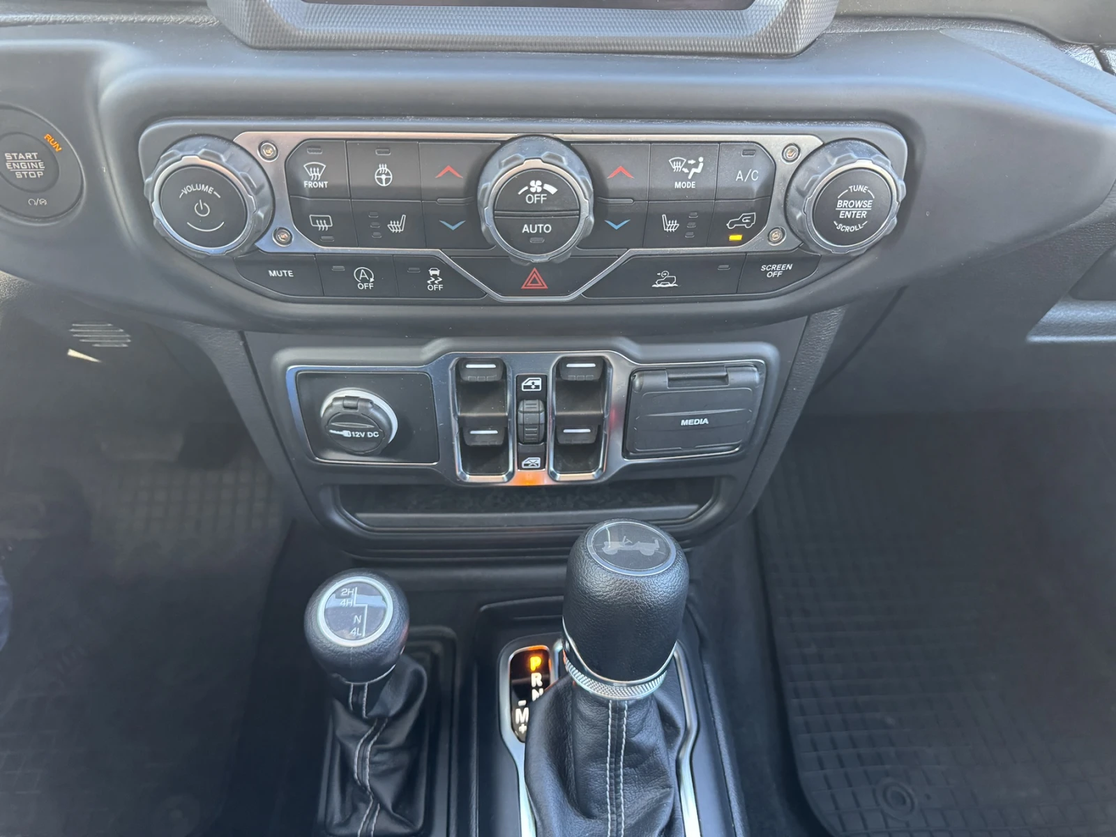 Jeep Wrangler SAHARA UNLIMITED 2.0T | Mobile.bg � ����������� 14