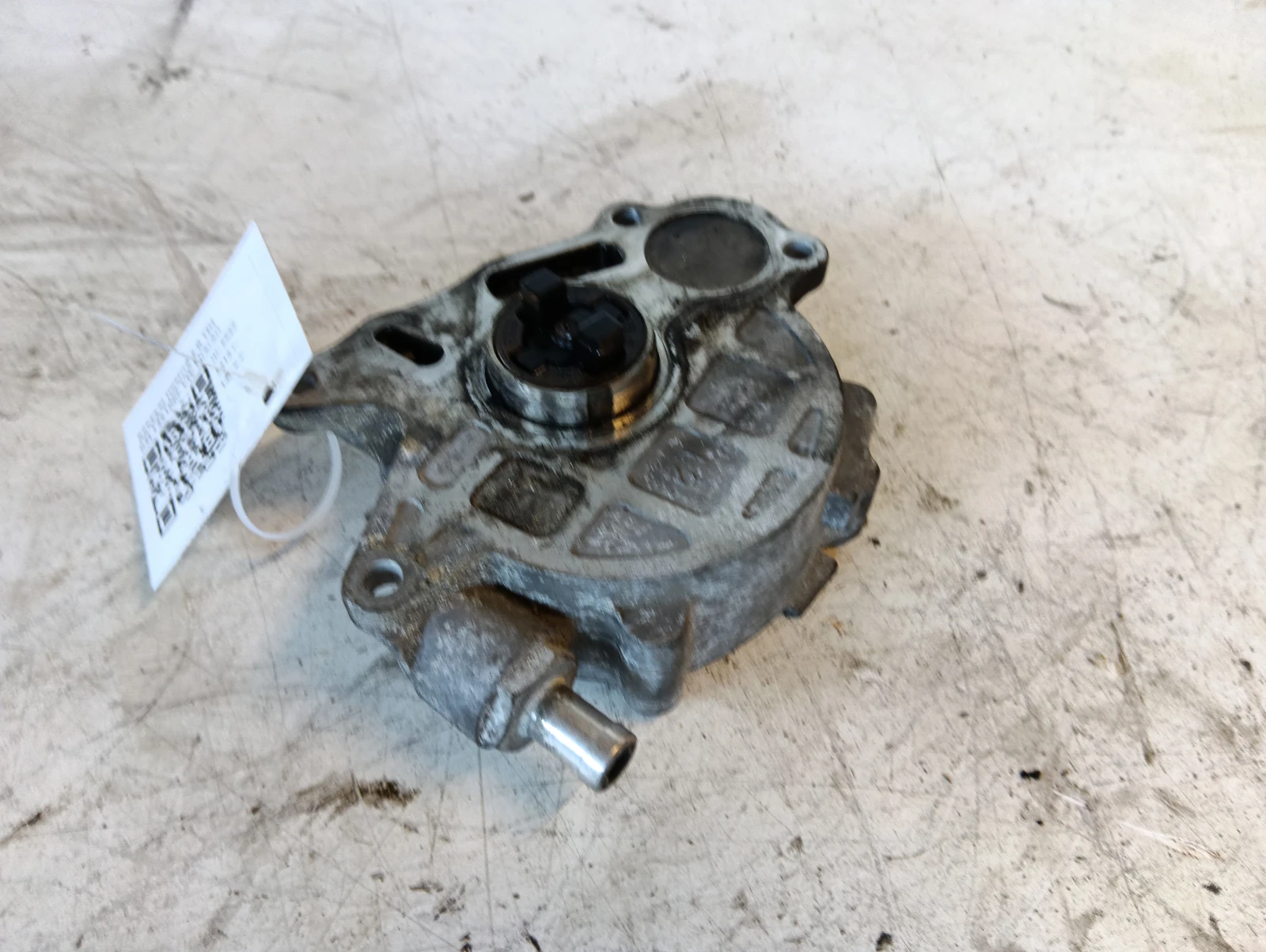 вакуум помпа 2.0 TDI 03L145100F  VW Sharan