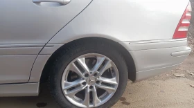 Mercedes-Benz C 220, снимка 13