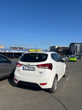 Hyundai Ix20 1.4 CRDi 90 к.с. Климатроник, Подгрев, Темпомат , снимка 2