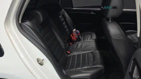 VW Golf 2.0 TDI PREMIUM* КОЖА* ПОДГРЕВ* ПАНО* НАВИ* КАМЕРА, снимка 12