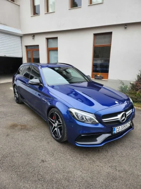 Mercedes-Benz C 63 AMG, снимка 4