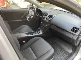 Toyota Avensis 2.2 D.CAT-Автоматик, снимка 6