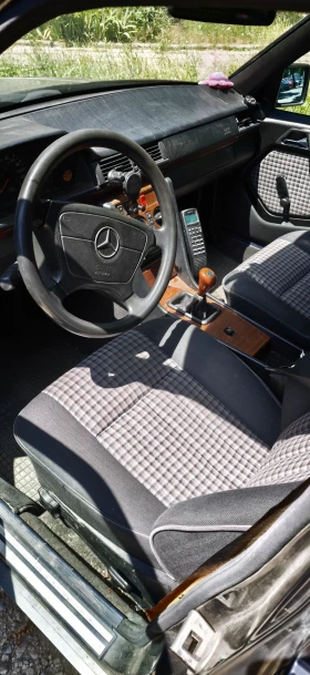 Mercedes-Benz E 220 undefined | Auto.bg — изображение 8