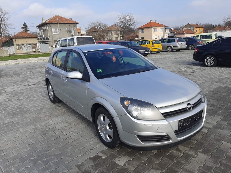 Opel Astra, снимка 3 - Автомобили и джипове - 45083991