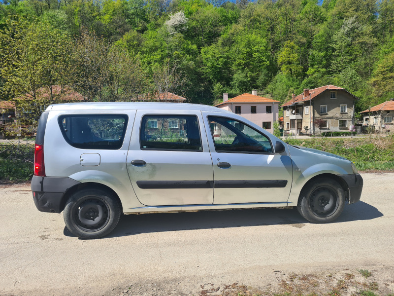 Dacia Logan, снимка 4 - Автомобили и джипове - 46411996