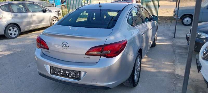 Opel Astra 1.7CDT-I 131kc.6ck.FASE, снимка 6 - Автомобили и джипове - 46771874