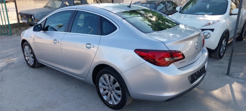 Opel Astra 1.7CDT-I 131kc.6ck.FASE, снимка 5 - Автомобили и джипове - 46771874