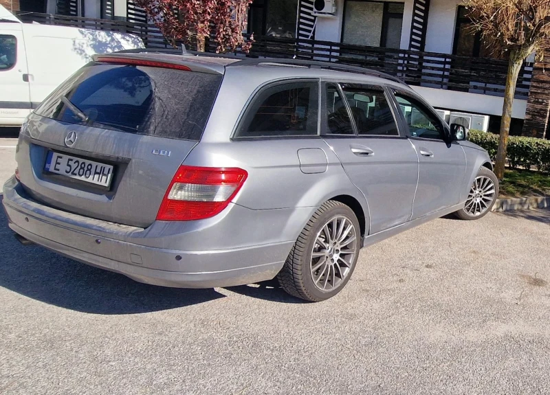 Mercedes-Benz 220, снимка 2 - Автомобили и джипове - 47911738