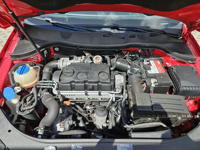 VW Passat 2.0TDI-140kc= 8КЛАПАНА= ШИБЕДАХ= АВТОПИЛОТ, снимка 16 - Автомобили и джипове - 51568457