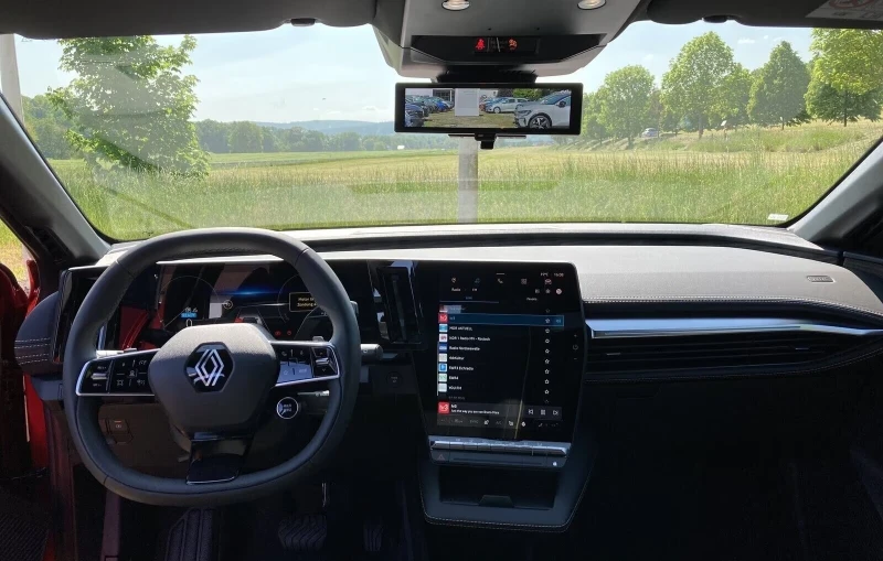 Renault Megane НОВ!EV60/ICONIC/218HP/360/NAVI/LED/CPLAY/AMBI/334g, снимка 8 - Автомобили и джипове - 51743457