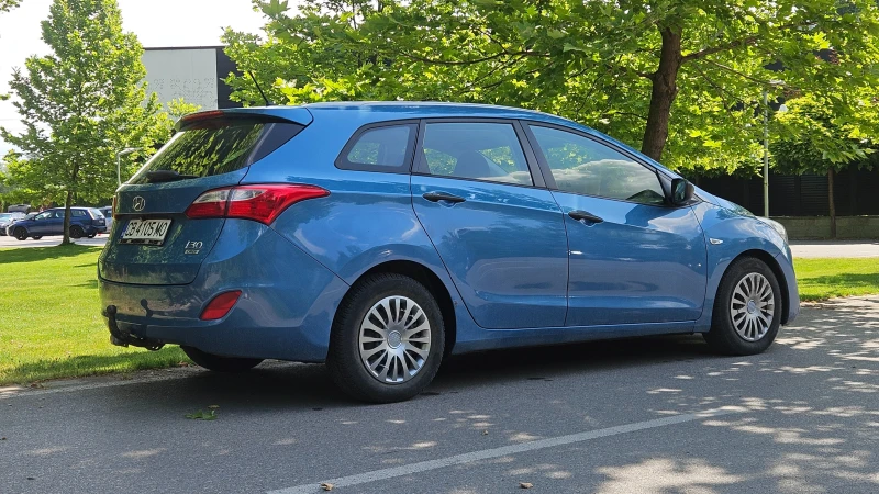 Hyundai I30 1.4crdi, снимка 4 - Автомобили и джипове - 51781835